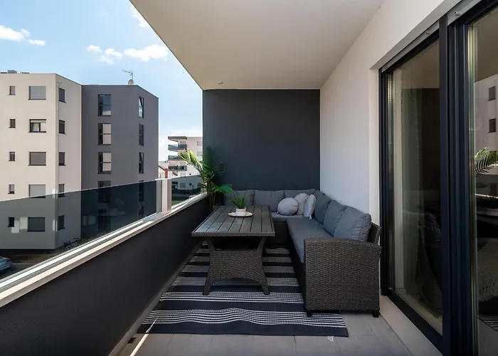 Angelus Τρογκίρ