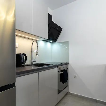 Angelus * تروغير